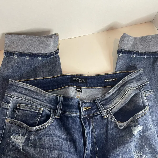 Judy Blue Ripped Boyfriend Jeans in Dark Blue - Image 7