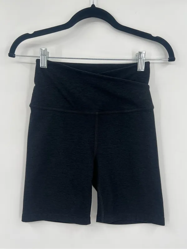 Beyond Yoga At Your Leisure High-Rise Biker Shorts V-Waist Space Dye Black Small - Image 7