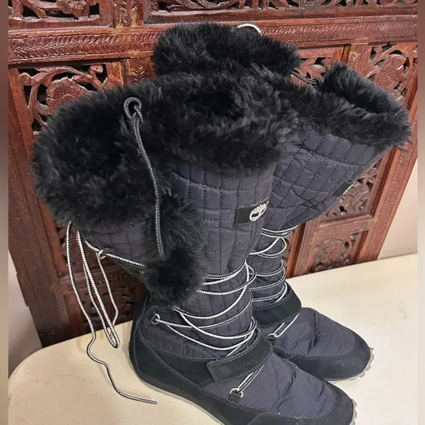 Timberland Boots Womens 8 Black Knee High Pom Pom Lace Up Winter Snow - Image 4