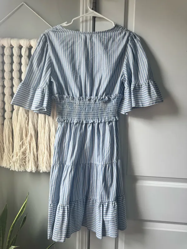 NWT MAX STUDIO XS Mini dress blue white stripe cinched waist flutter sleeves - Image 4