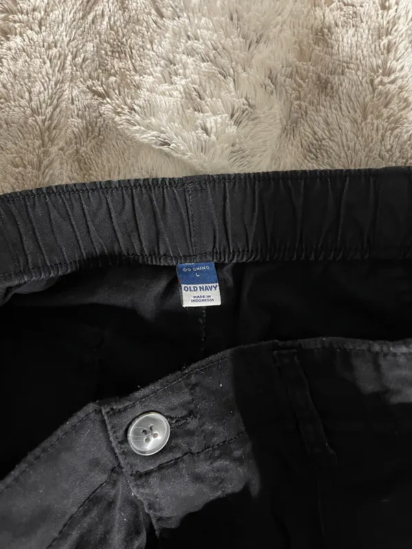 Old Navy Black Cargo Pants - Image 4