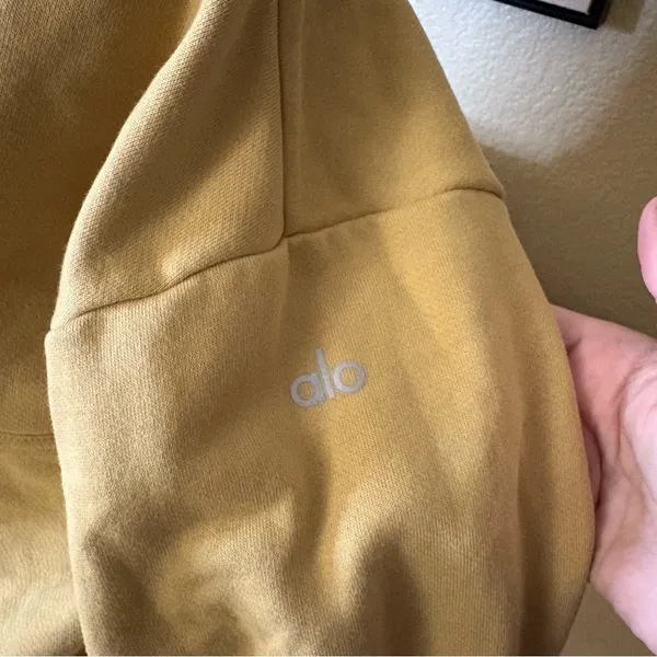 ALO Stadium Half Zip Hoodie in Mustard Yellow‎ Size Small - Image 3