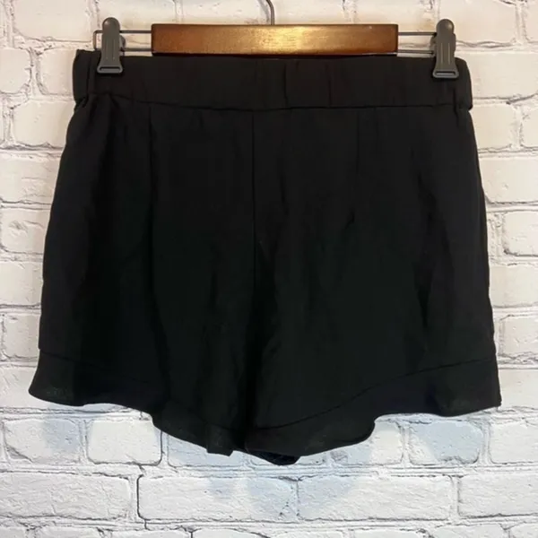 Lulu's On an Adventure Black Ruffle Tie-Front Shorts‎ Size Small - Image 3