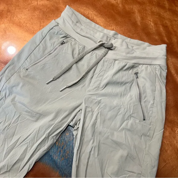 Athleta Trekkie North Joggers Khaki size 0 - Image 6