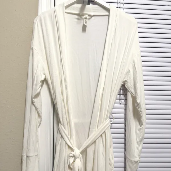 Skims Soft Lounge Wrap Robe Marble(white) Long Sleeve Size Medium Cozy - Image 3