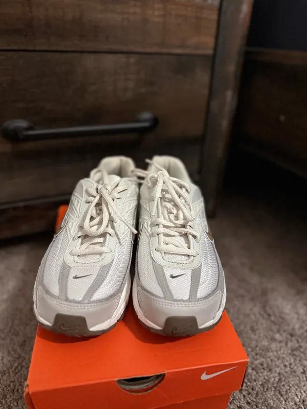 WMNS NIKE INITIATOR - Image 4
