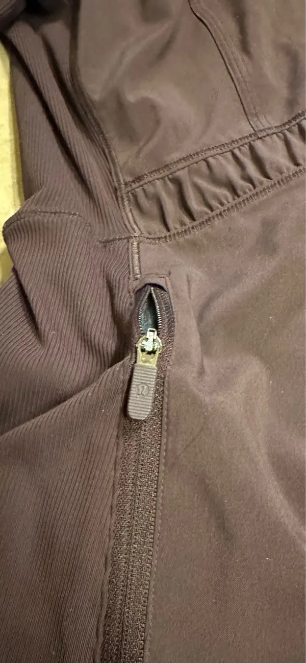 Lululemon Jacket Full-Zip  - Image 5