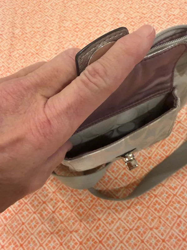 Y2K Coach Silver and Gray toggle crossbody  - Image 4