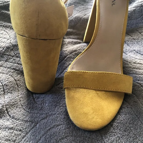 Merona • Block Heels • Mustard • Ankle Buckle • 10 - Image 3