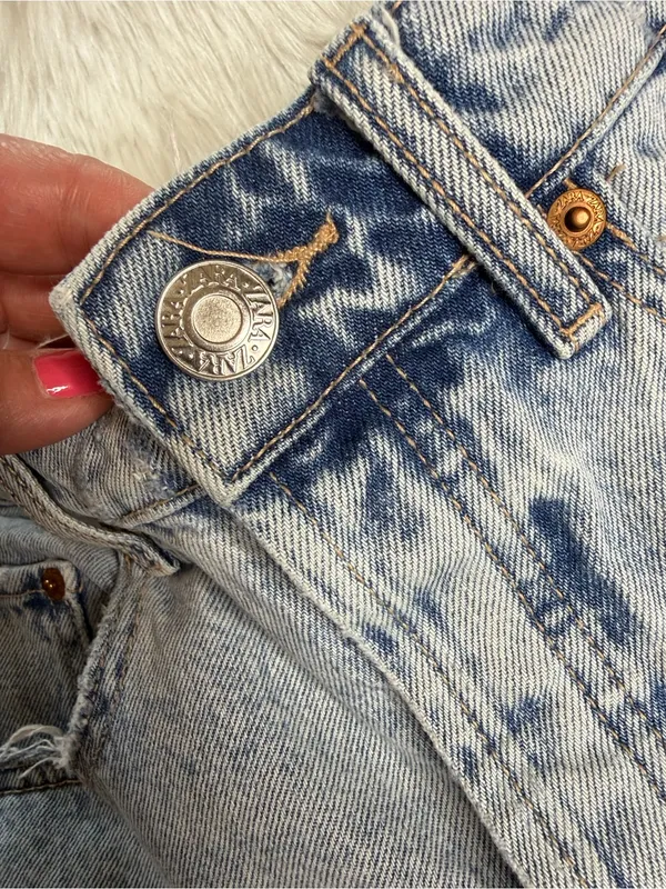 Zara High Waisted Acid Wash Denim Cut Offs - Image 3