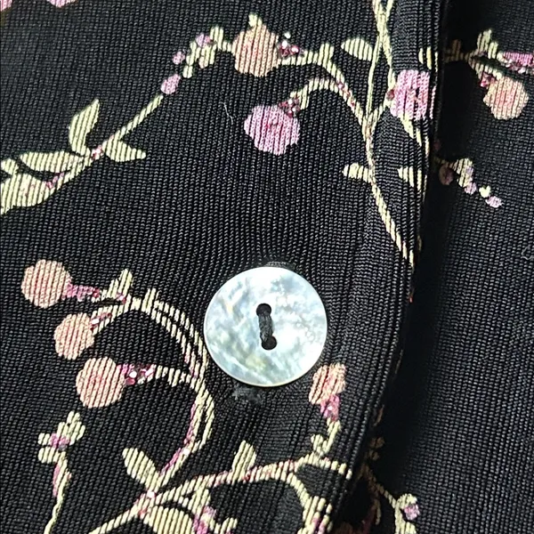 Coldwater Creek Floral Black and Pink Top Size XL - Image 6