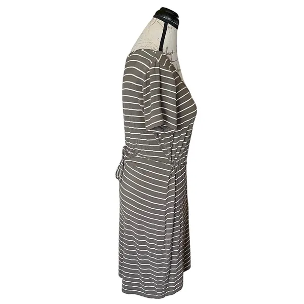 Calvin Klein Dress Sz 12 Striped Short Sleeve Green Olive Knee Length Minimalist - Image 4