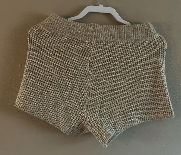 Le Lis Knit Shorts - Image 3