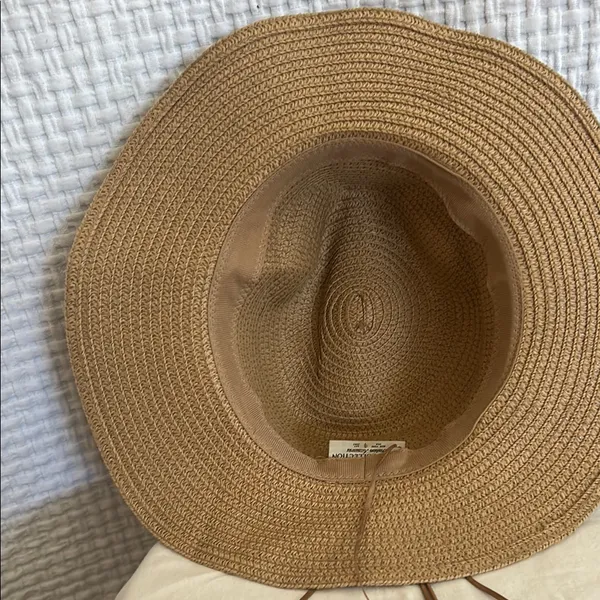 Lulla Collection Stylish Tan Woven Hat with Patterned Band - Image 4