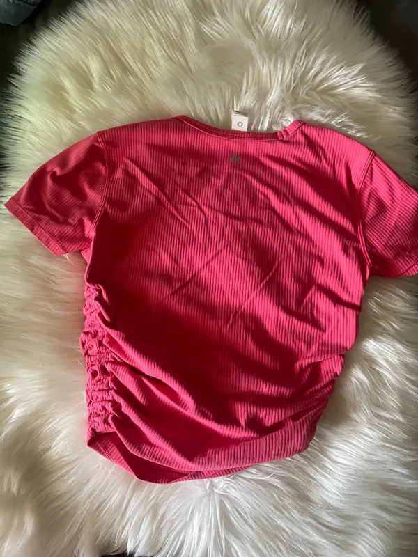 Lululemon All It Takes Short-Sleeve Shirt Nulu Lip Gloss - Image 6