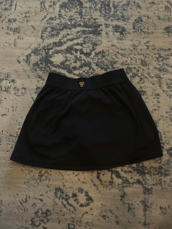 Aritzia Skirt Mini Black - Image 2