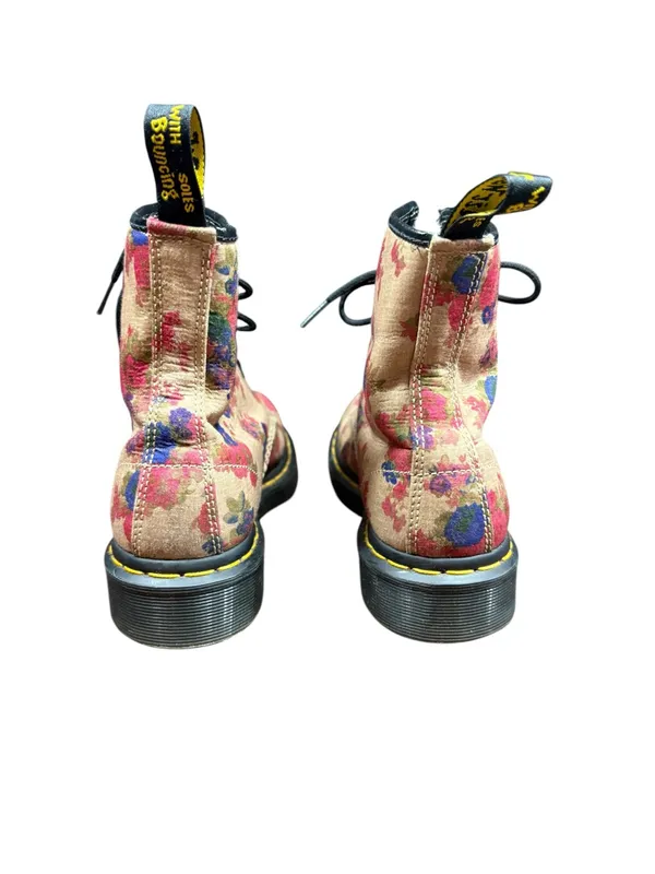 Dr. Martens Vintage Bouquet CASTEL Taupe Beige Boots Womens Size 7 - Image 4