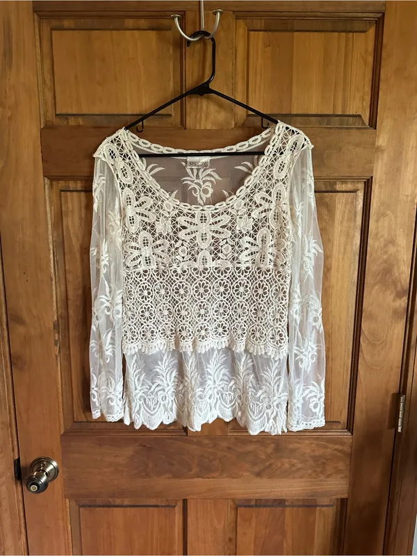 Anthropologie cream Boho Crochet Lace Long-Sleeve overlay western Top Size L - Image 3