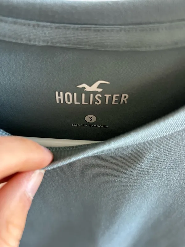 Hollister Women's Short Sleeve Tee - Image 3