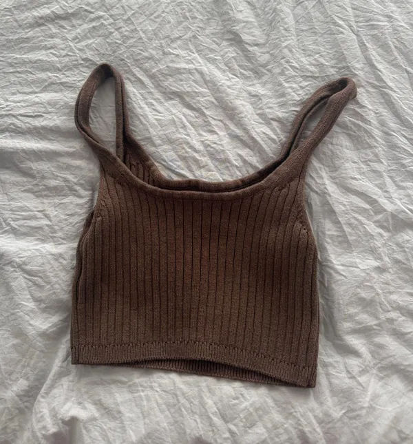 Aritzia Wilfred Cropped Sweater Tank - Image 2