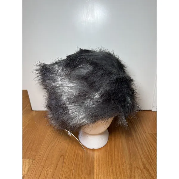 FutrZane Hat Beret Womens Medium Faux Fur Handmade Europe Polyester - Image 2