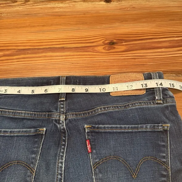 Levis 315 Jeans Womens 30 Blue Shaping Boot Cut Mid Rise Medium Dark‎ Wash Denim - Image 7