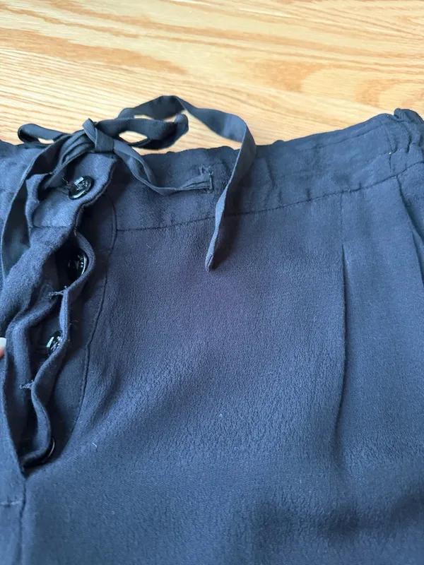 Wilfred Black Sheer Lightweight Drawstring Pants Size Medium - Image 7