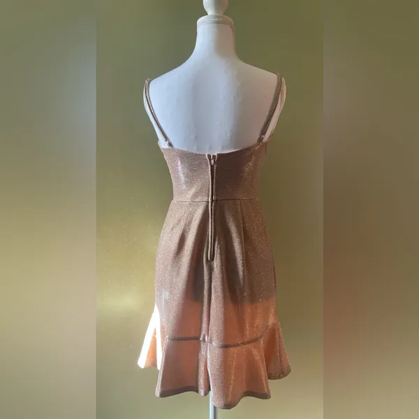 GLITTERY GOLD DRESS #prom - Image 4