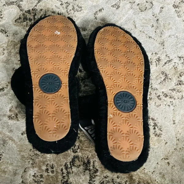 UGG comfy cute sandals🐻🐻 - Image 5