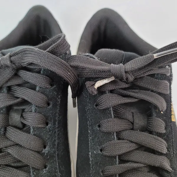 Puma Vikky Womens Size 7‎ Black Low Top Sneakers Suede Shoes 362624-02 - Image 5