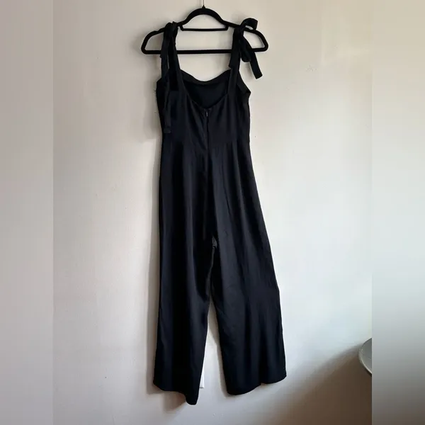 Reformation Black Women’s Adjustable Tie Straps Sleeveless Crop Jumpsuit Size 0 - Image 2