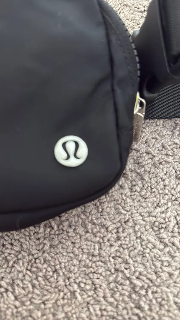 Lululemon Belt Bag - Image 5
