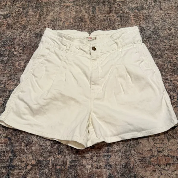 Faherty Rikki Organic Cotton High Waisted Shorts Cream White XL - Image 2