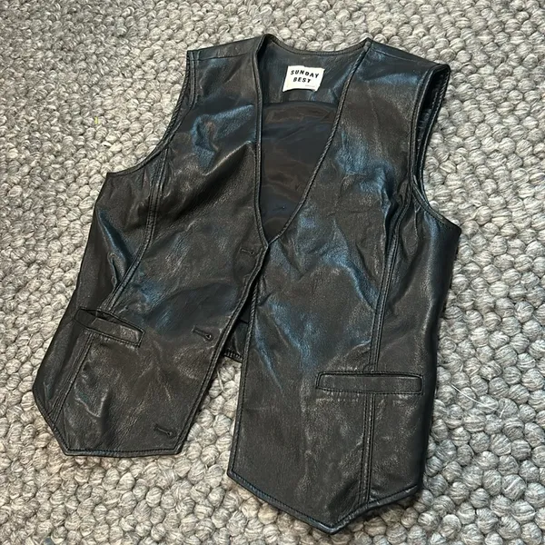 Sunday Best Aritzia Black Leather Open Vest Size 0 - Image 3