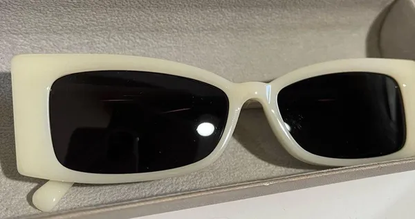 NWT Revolve my my my Dylan Sunglasses Y2K 90s Retro Ivory - Image 7