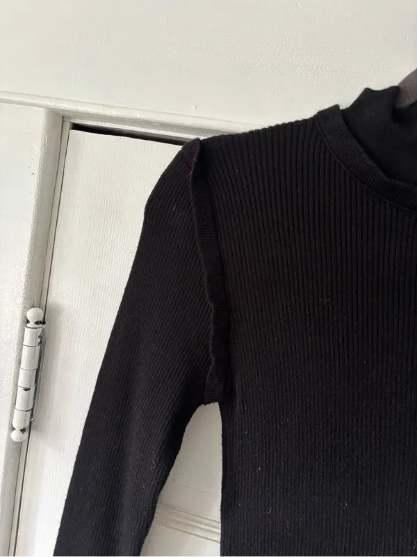 Pink Lily Black Ribbed Ruffled Mock Neck Sweater - Image 5