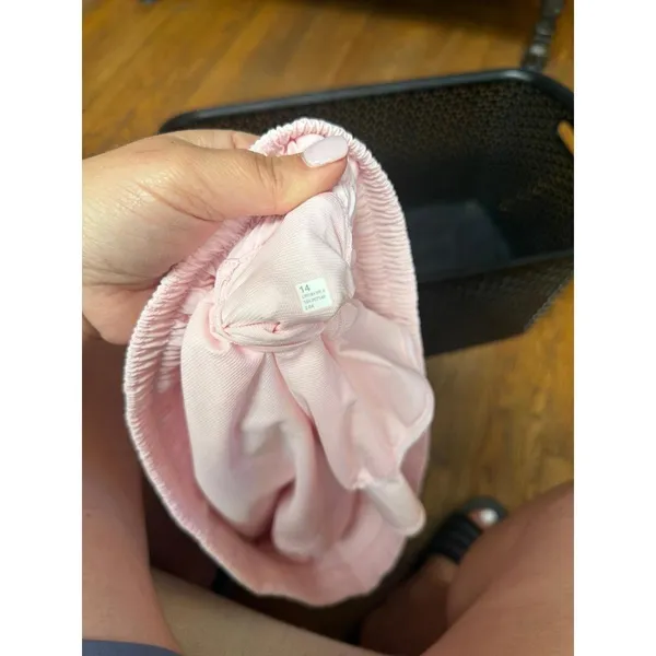 Lululemon Hotty Hot Shorts feature a lightweight, four-way stretch pink 14 - Image 3