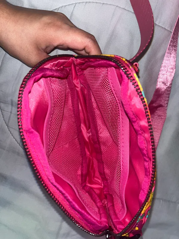 Pink Crossbody/Fannypack bag - Image 4