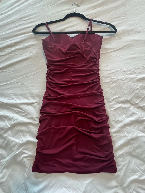 Emerald Sundae Burgundy bodycon dress with ruched detailing - Image 4