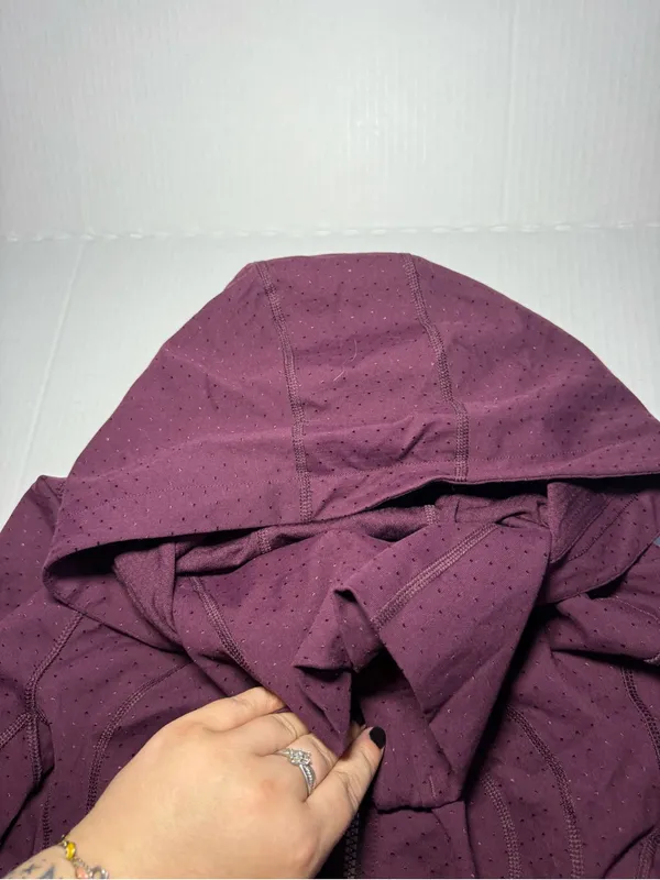 Lululemon Women's Stride Hooded Athletic Jacket - Image 5