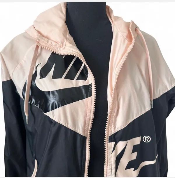 Nike pink and black windbreaker jacket size S - Image 3