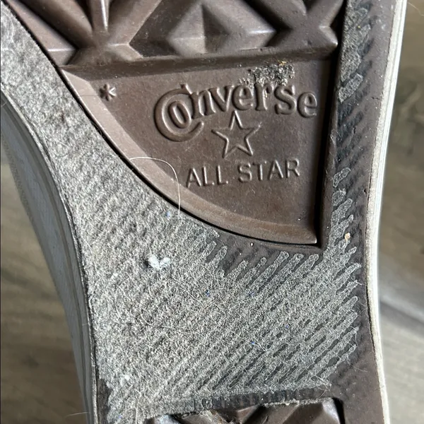 Converse Off-White Slip-On Sneakers well worn - Image 9