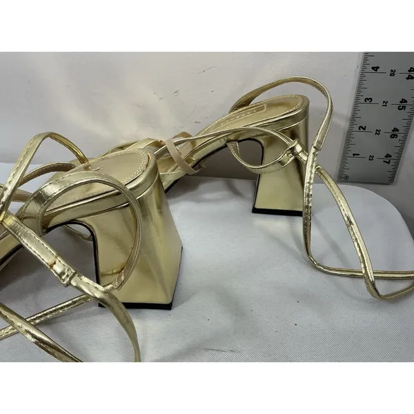 Womans Top Shop Strappy Sandal 8 Gold Square Open Toe Thong Ankle Tie Heel - Image 4