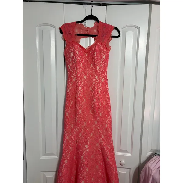 Floral Lace Mermaid Gown Coral Pink Sweetheart Neckline Cutout Back Formal Dress - Image 2