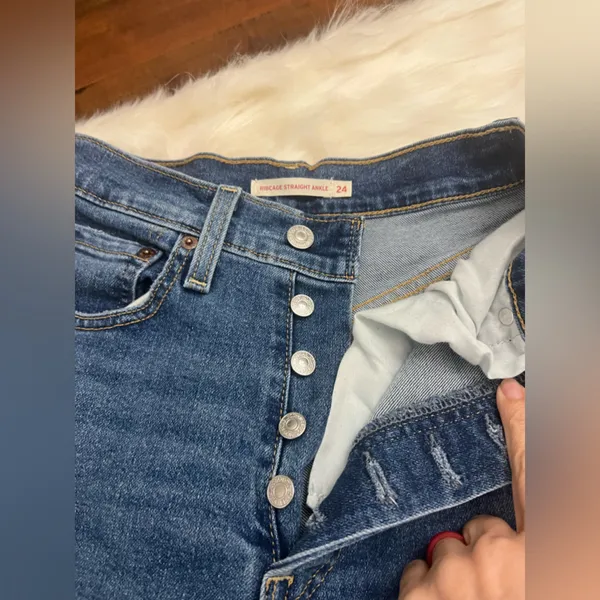 Levi’s Ribcage Straight Ankle Jeans 24 High Rise Button Fly Waterless - Image 3