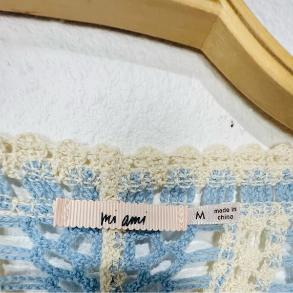 Elegant Blue and Cream Crochet Blouse - Image 6
