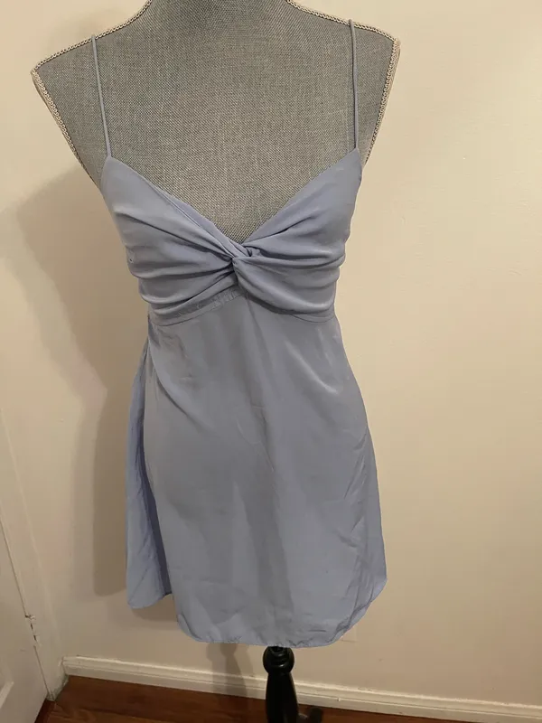 Abercrombie & Fitch Light Blue Twist Front Slip Dress. Size Small - Image 6