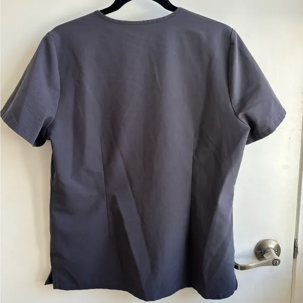 Figs Casma Three Pocket Scrub gray Top medium‎ nurse hospital work - Image 3