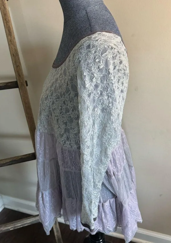 Lace Frill Long Sleeve Top - Image 10