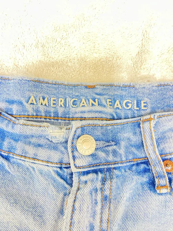 American Eagle Outfitters blue denim shorts #americaneagle #denim - Image 3
